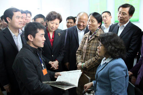 张海迪了解费县费城街道残联专职委员工作情况 张海迪了解费县费城街道残联专职委员工作情况