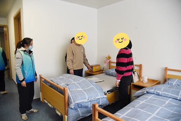 4.小俊及其家属