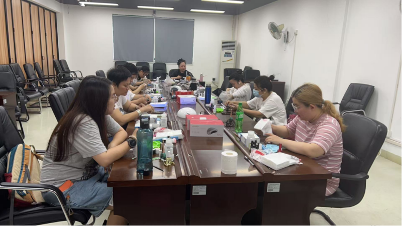 2025年广州市残疾人美甲培训班圆满结业B450